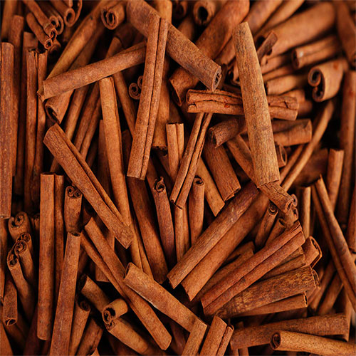 cinnamon-oil-02-PERSSEH-essential-edible-OIL-PRODUCTS